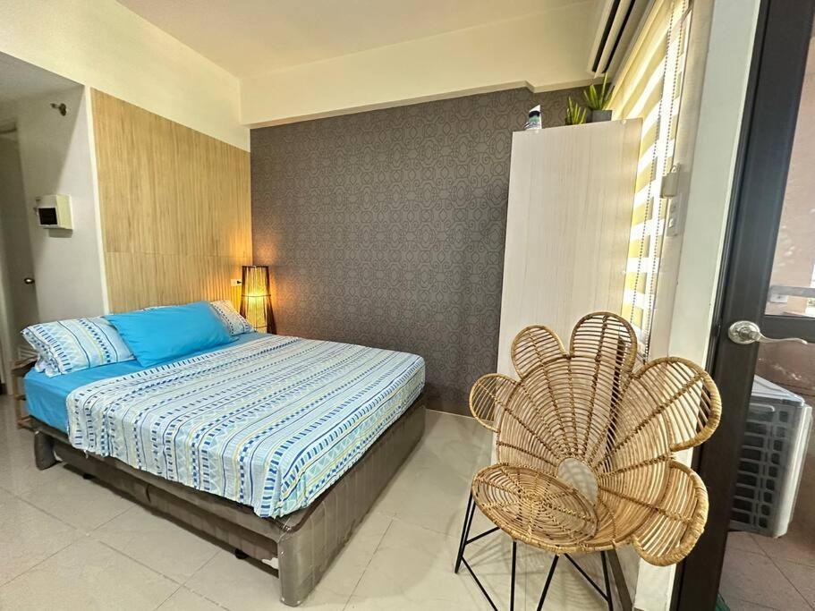 5-guest Seaview Flat Near Ayala Wi-fi Pool Apartment Cebu