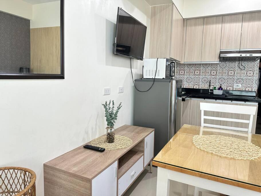 5-guest Seaview Flat Near Ayala Wi-fi Pool * Cebu